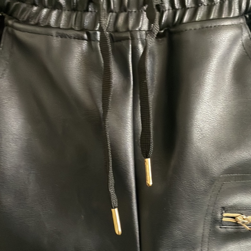 Pants - Picture 6 of 8